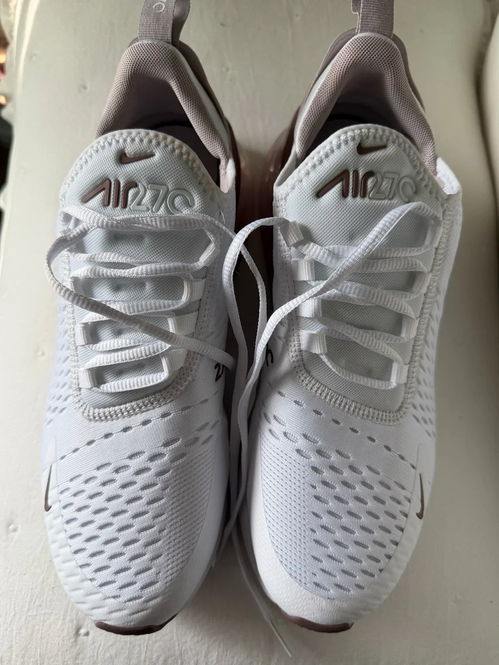 Nike Air Max 270 Women’s 9.5 White/Smokey Mauve/ Black/Platinum Violet